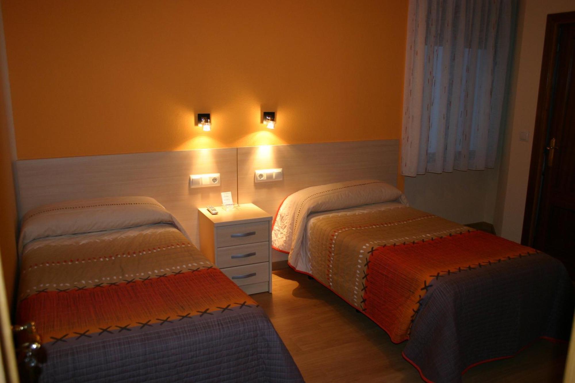 Hostal Hispanico I Salamanca Exterior foto