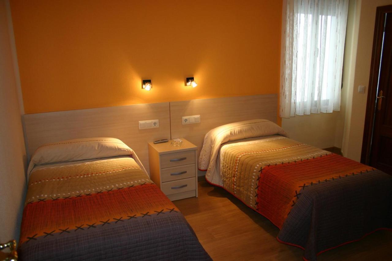 Hostal Hispanico I Salamanca Exterior foto